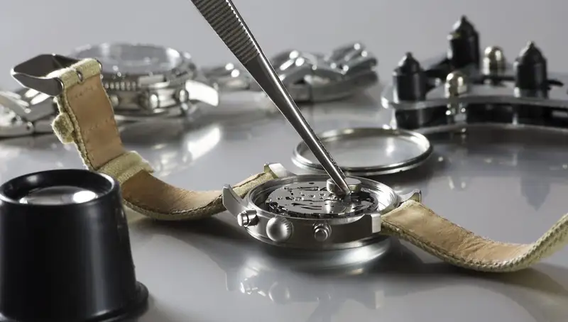 Reparatie en onderhoud bij Juwelier Gruyters Enschede: Vakmanschap en Kwaliteit